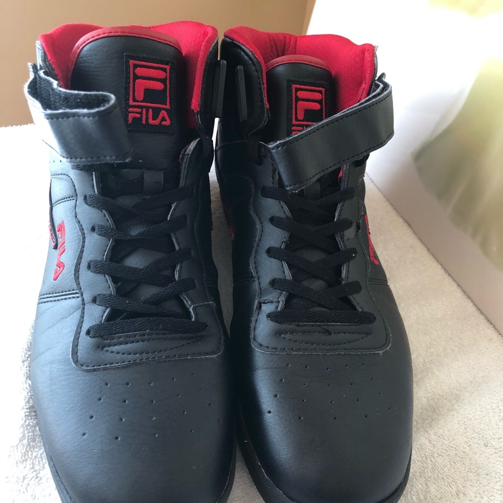 FILA MEN’S Black and Red High Top Sneakers